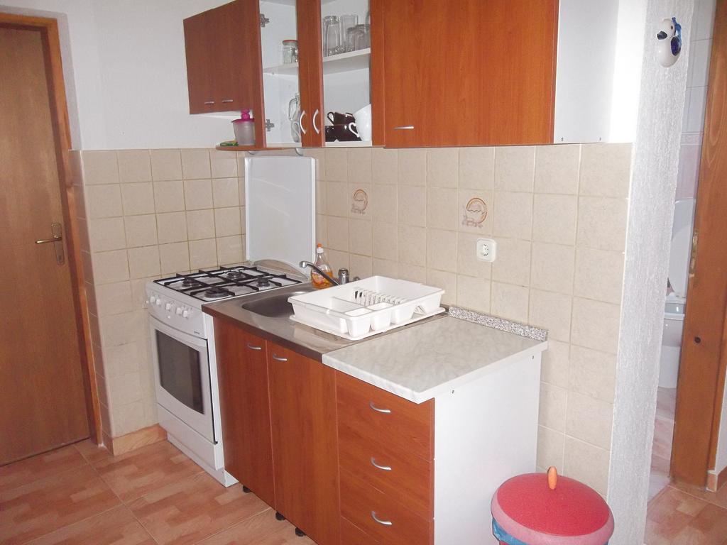 Apartmani Mira Vir Exterior foto
