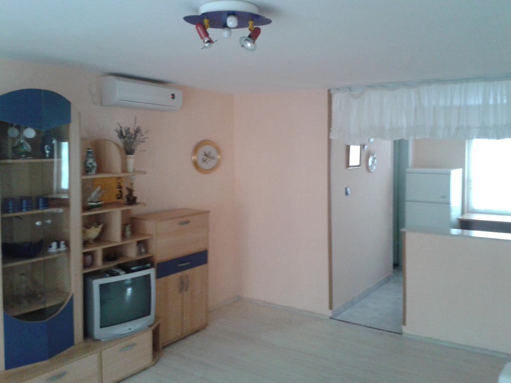 Apartmani Mira Vir Exterior foto